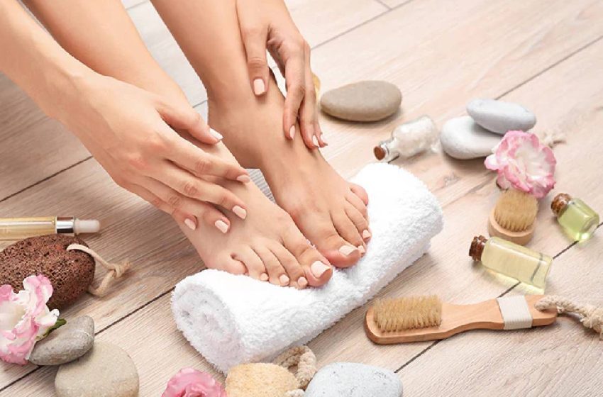  Caring for Your Feet: Simple Tips for Long-Lasting Foot Health